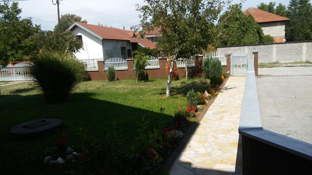 Apartments Alibasic Dubrave Gornje Exterior photo